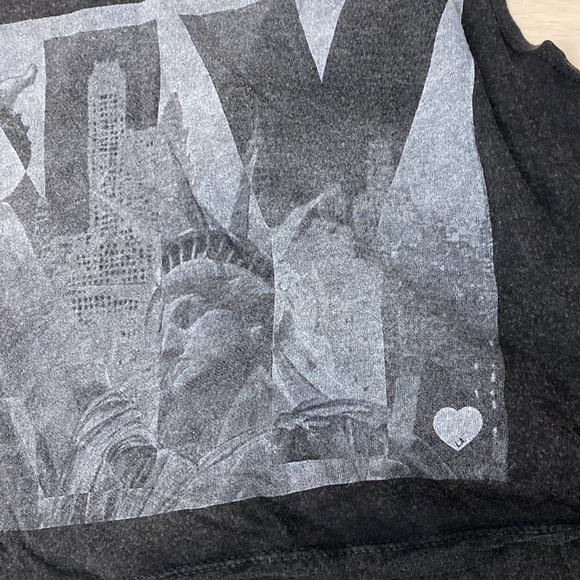 Brandy Melville Tank Top - NEW YORK - Picture 2 of 4